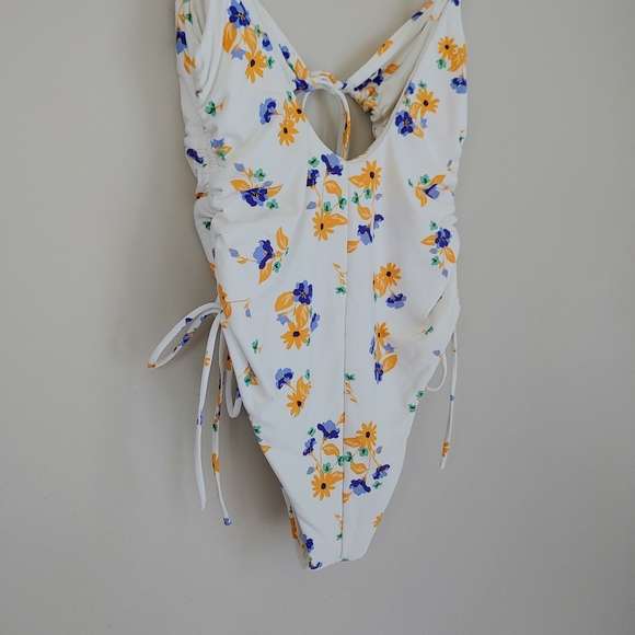 NWT Bond-Eye Tied Together One Piece Swimsuit Sunshine Floral Print Size XS - Picture 7 of 15